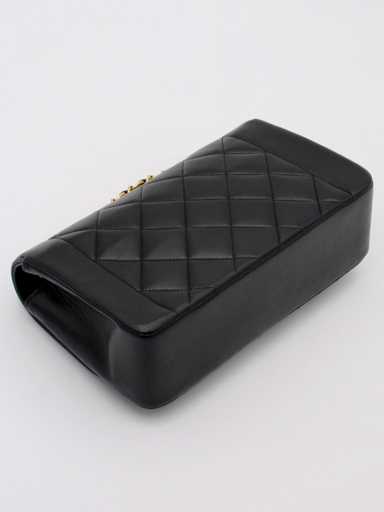 Chanel Diana Small torebka