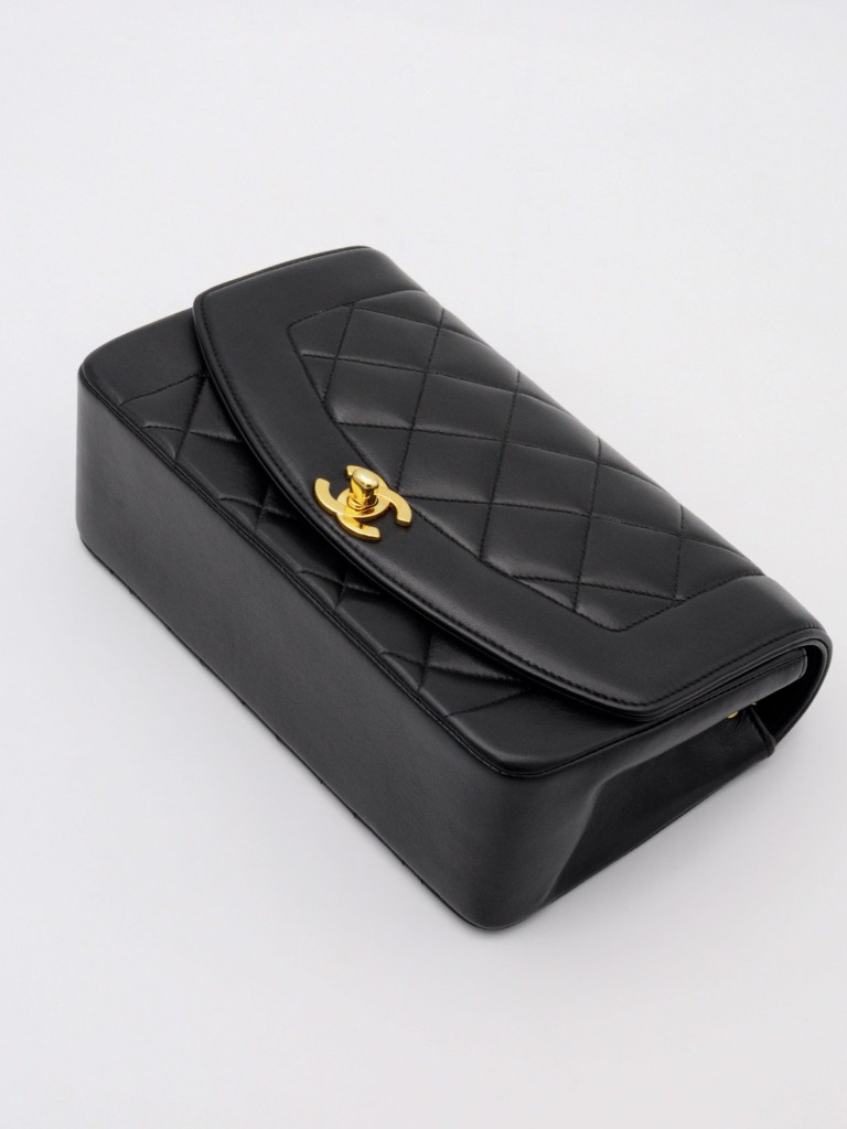 Chanel Diana Small bag
