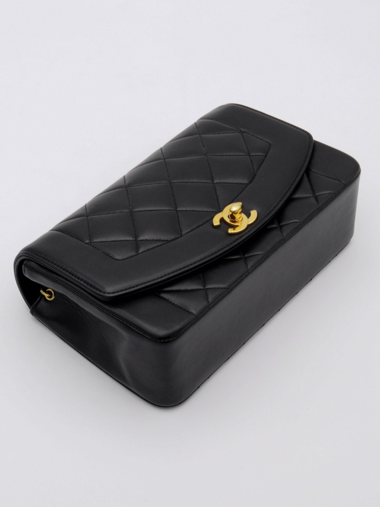 Chanel Diana Small torebka