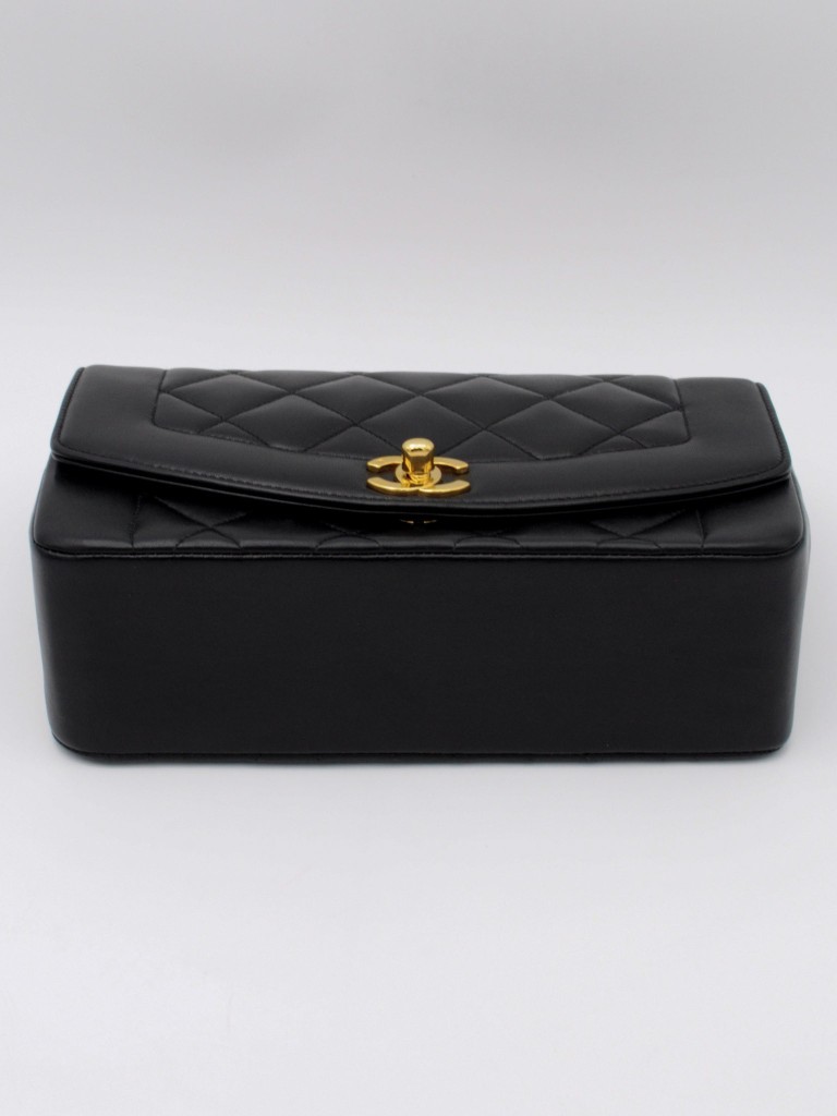 Chanel Diana Small torebka