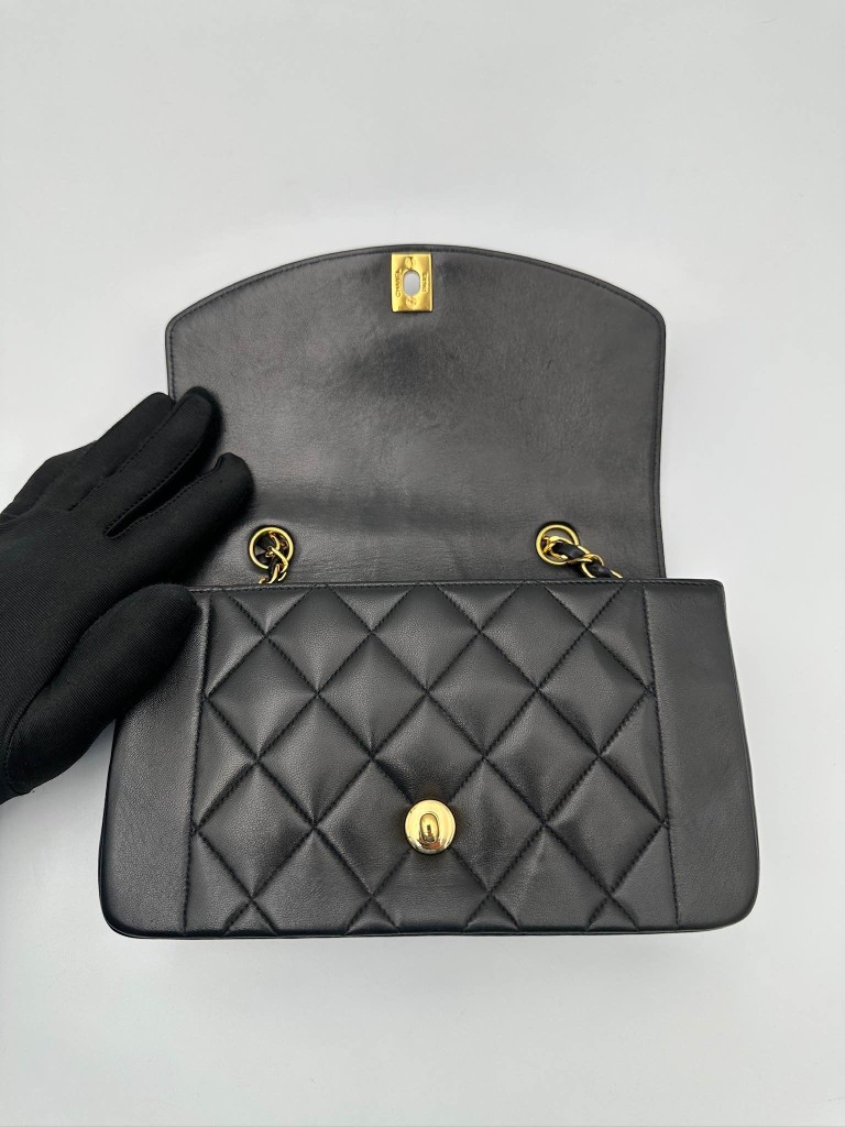 Chanel Diana Small bag