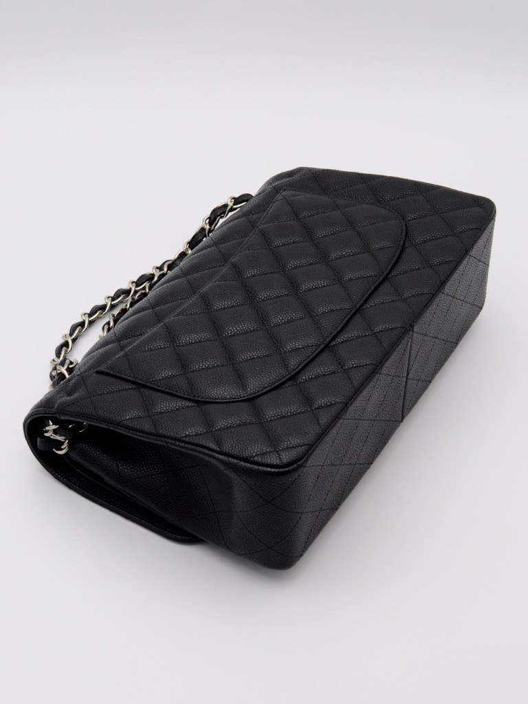 Chanel Classic Jumbo Double Flap bag