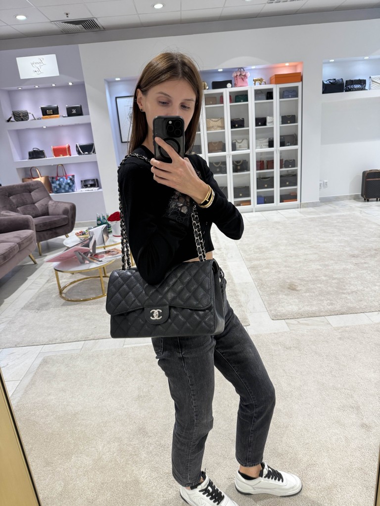 Chanel Classic Jumbo Double Flap torebka