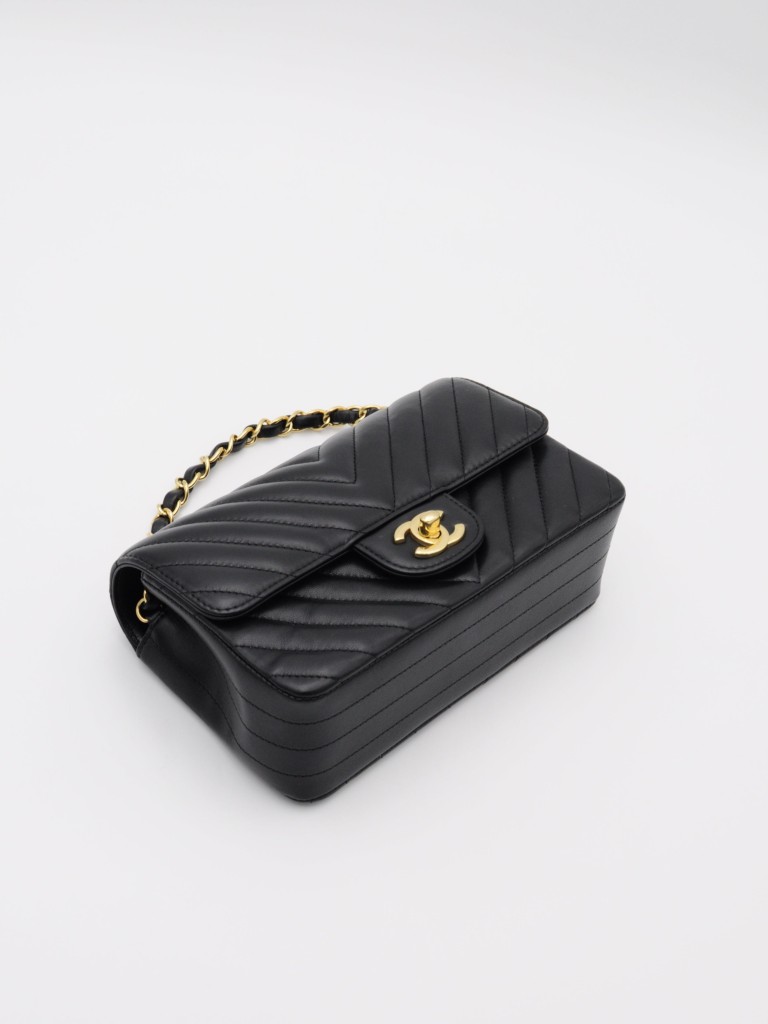 Chanel Classic Mini torebka