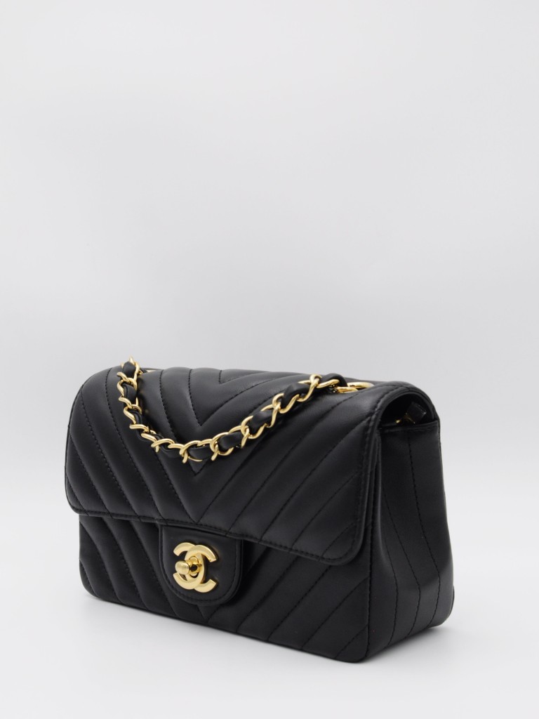 Chanel Classic Mini bag