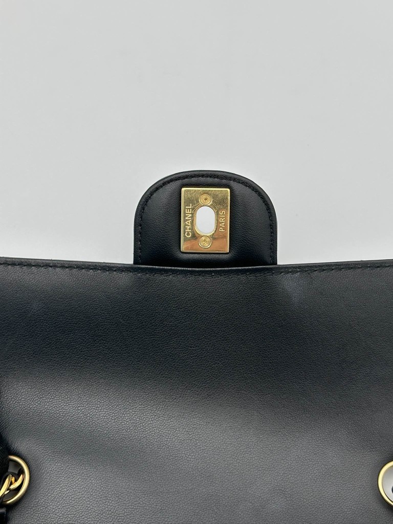Chanel Classic Mini bag