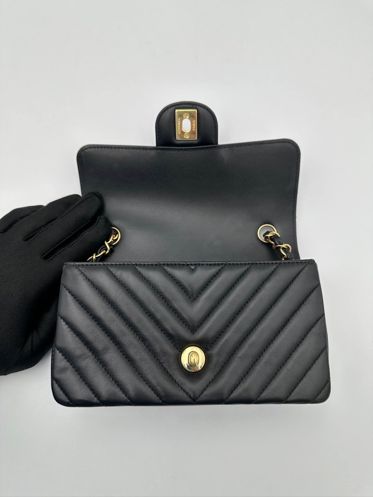 Chanel Classic Mini torebka