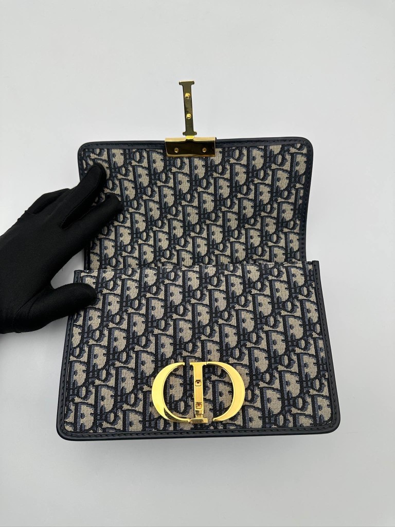 Dior 30 Montaigne torebka