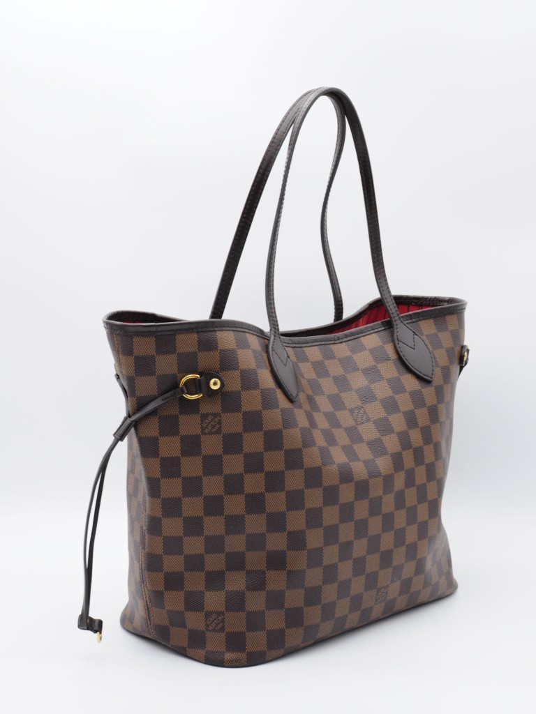 Louis Vuitton Neverfull MM bag
