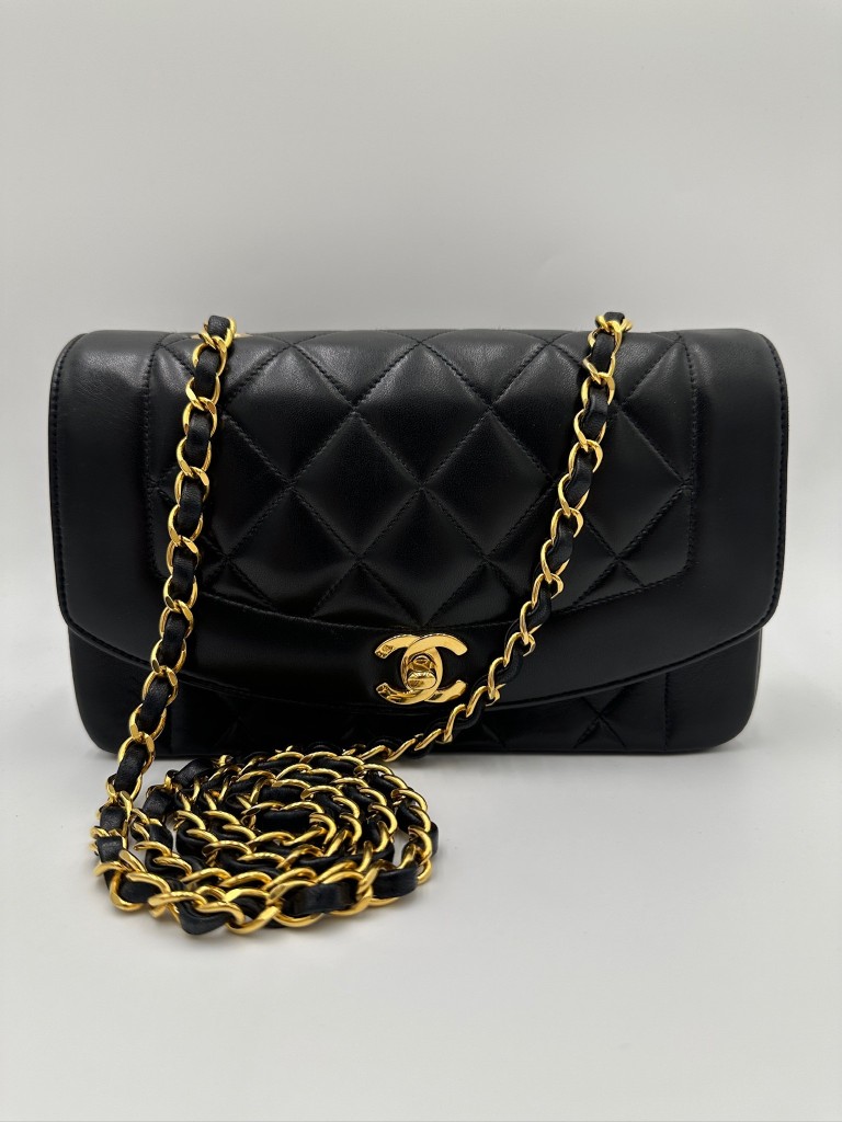 Chanel Diana Small torebka