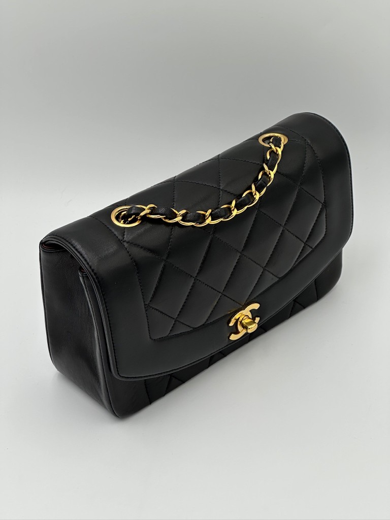 Chanel Diana Small bag