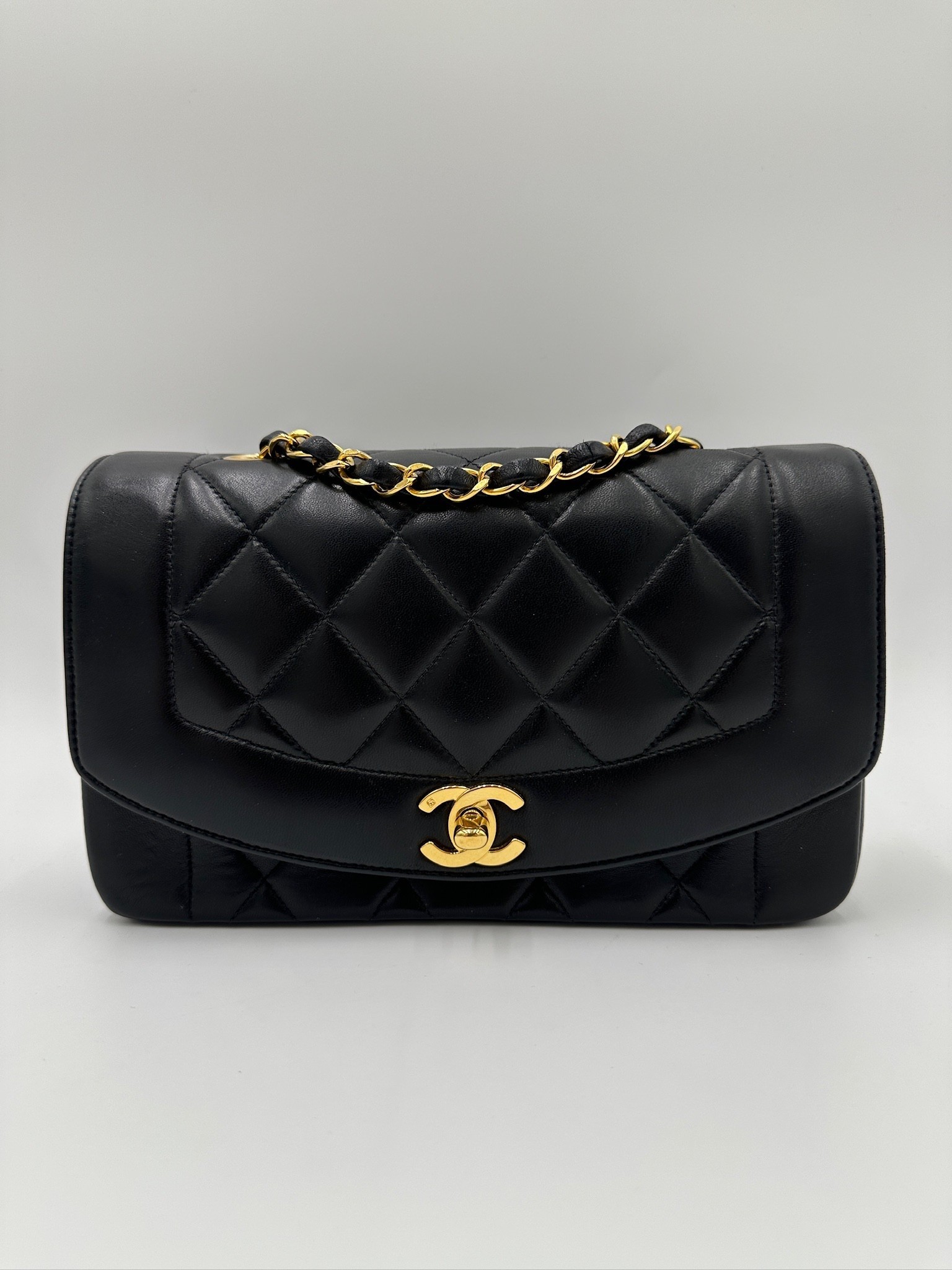 Chanel Diana Small bag