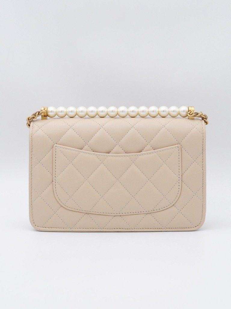Chanel Wallet on Chain