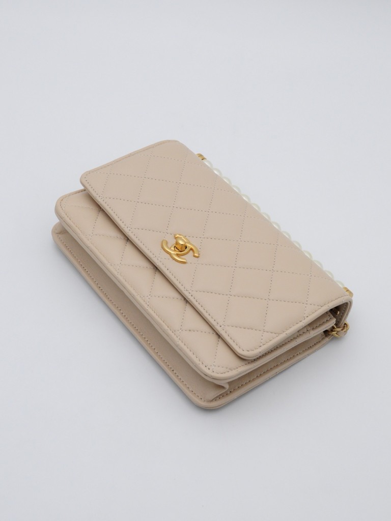 Chanel Wallet on Chain