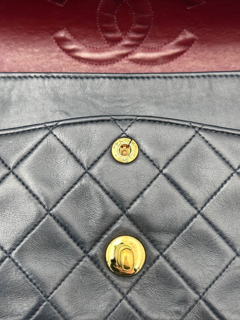 Chanel Classic Medium Double Flap vintage torebka