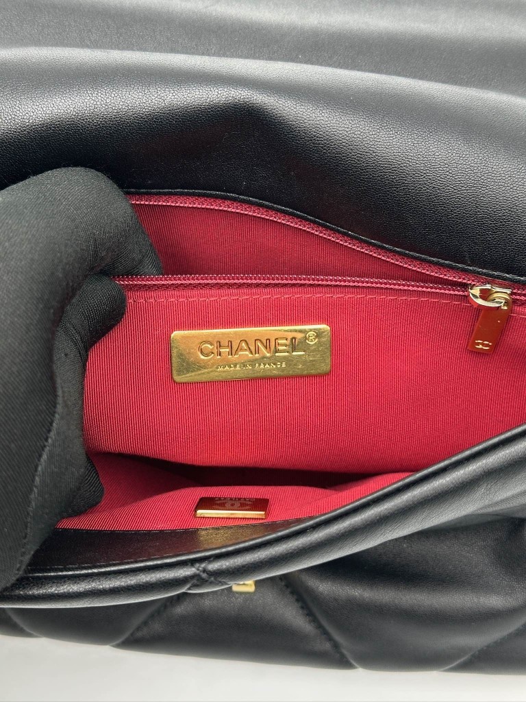 Chanel 19 Medium torebka