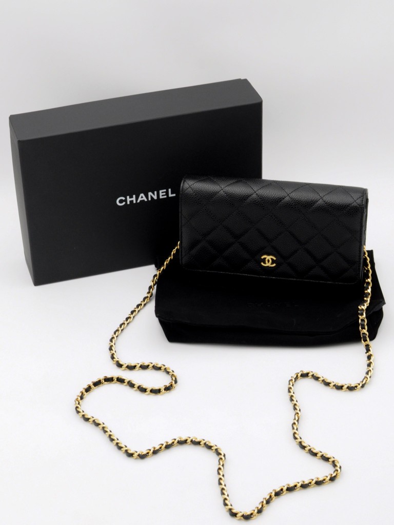 Chanel Wallet on Chain