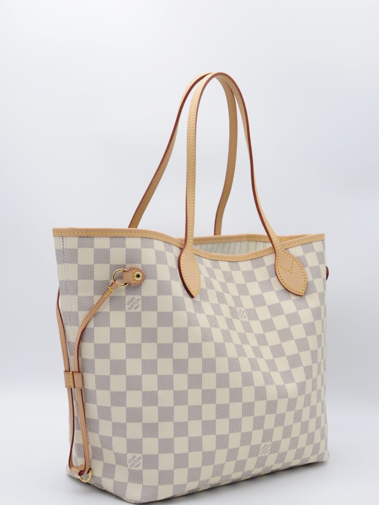 Louis Vuitton Neverfull MM bag