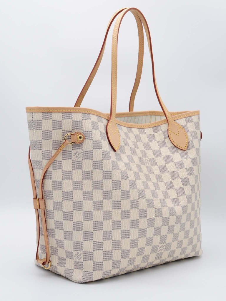 Louis Vuitton Neverfull MM bag
