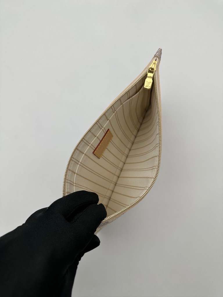 Torebka Louis Vuitton Neverfull MM