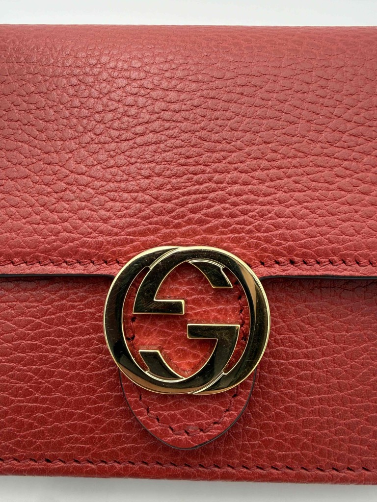Gucci Wallet on Chain