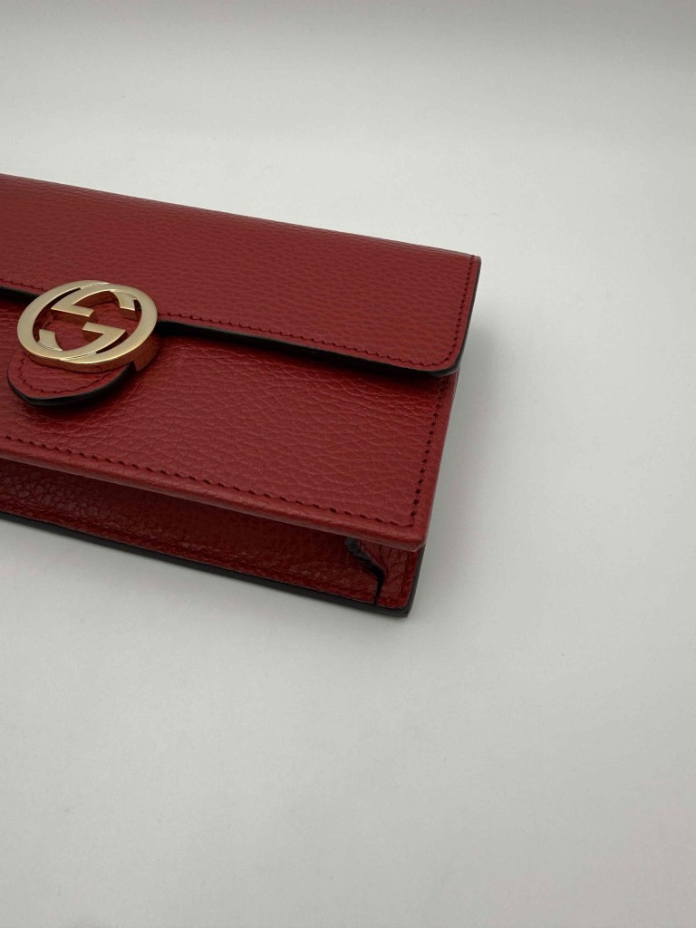 Gucci Wallet on Chain
