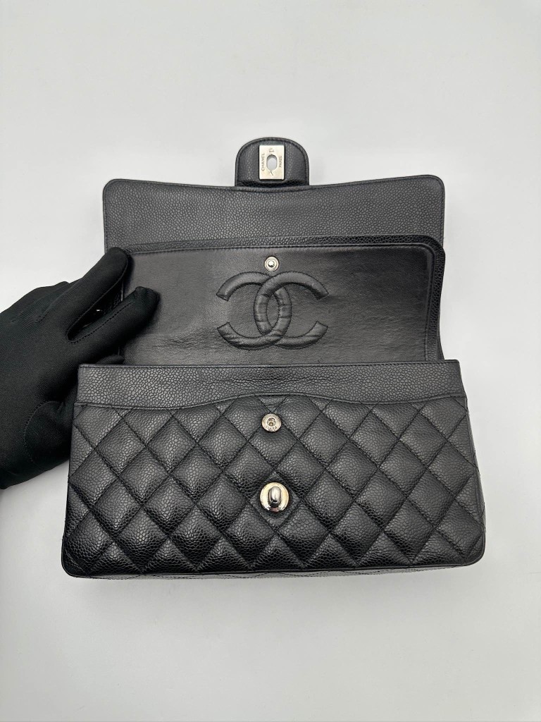 Chanel Classic Medium Double Flap torebka