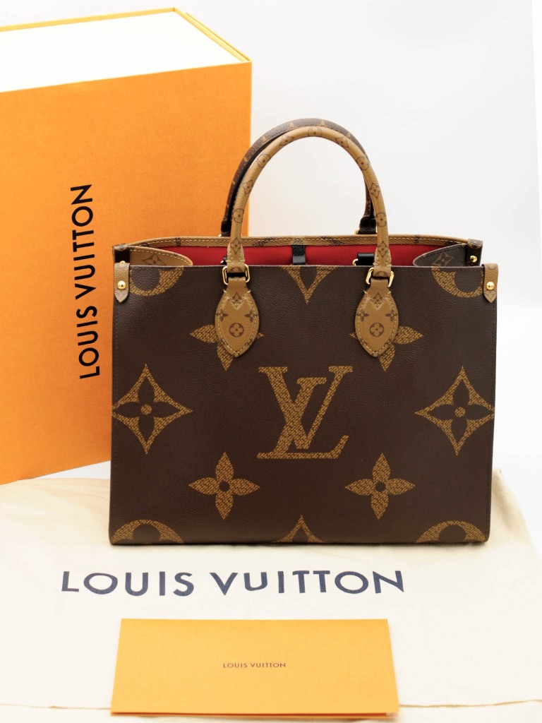 Louis Vuitton OnTheGo MM bag