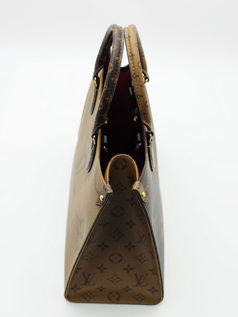 Louis Vuitton OnTheGo MM bag