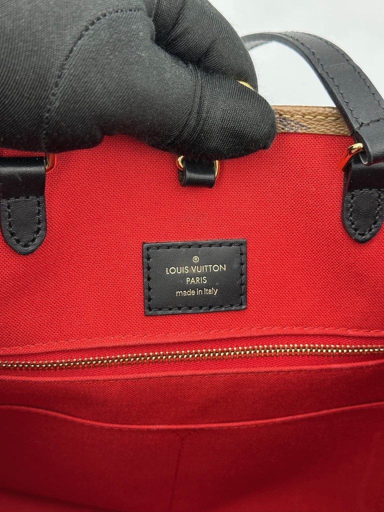 Louis Vuitton OnTheGo MM bag