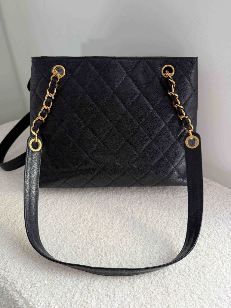Chanel CC logo Chain Vintage Shoulder bag