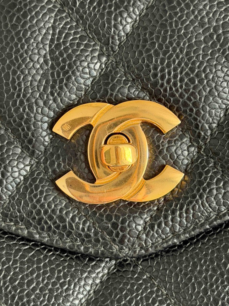 Chanel CC logo Chain Vintage Shoulder bag