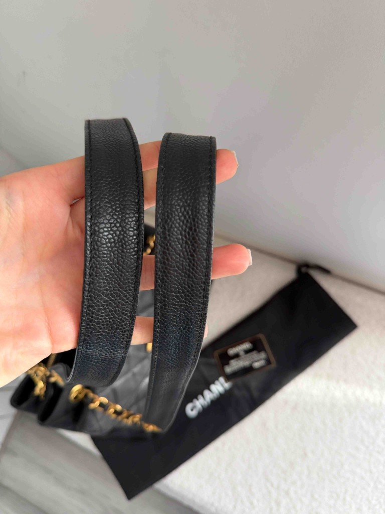 Chanel CC logo Chain Vintage Shoulder bag
