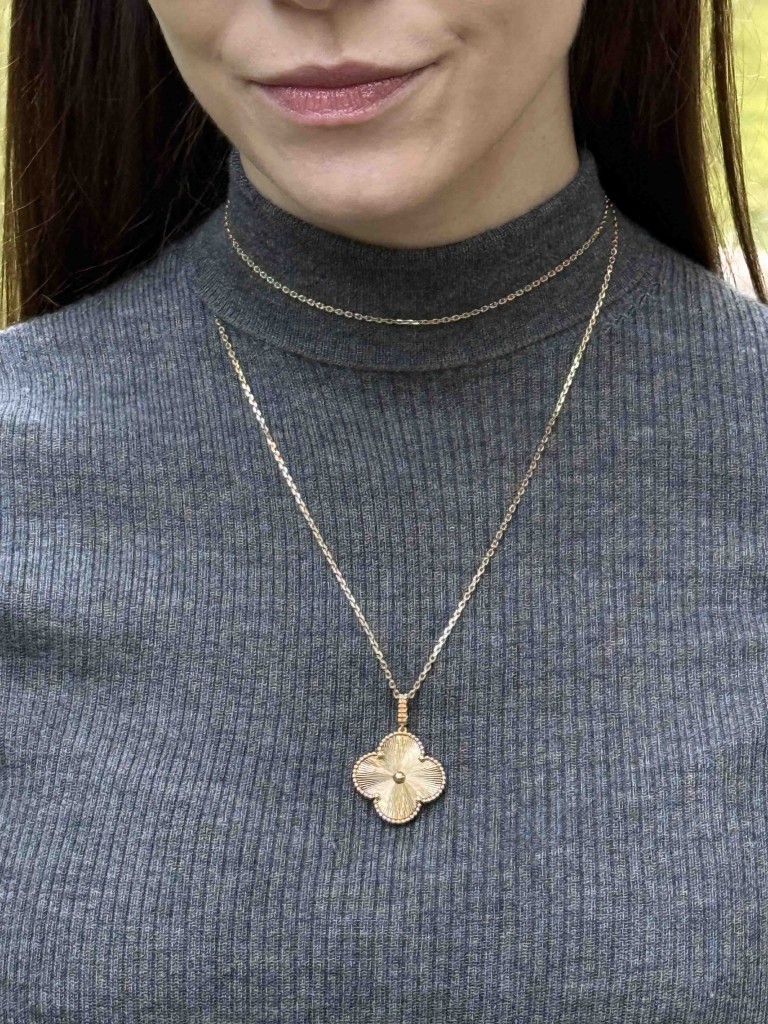 Van Cleef & Arpels Magic Alhambra necklace
