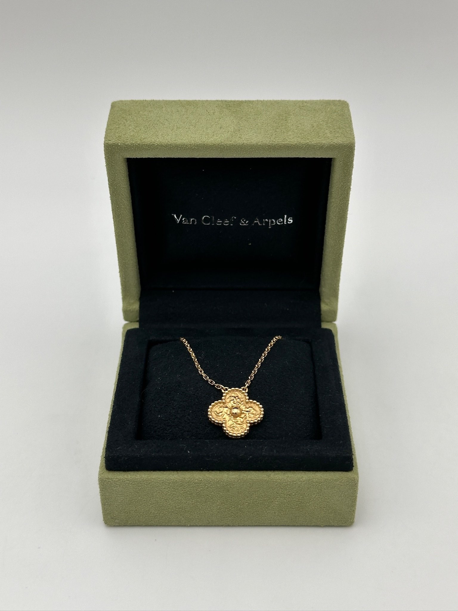 Van Cleef & Arpels naszyjnik Vintage Alhambra