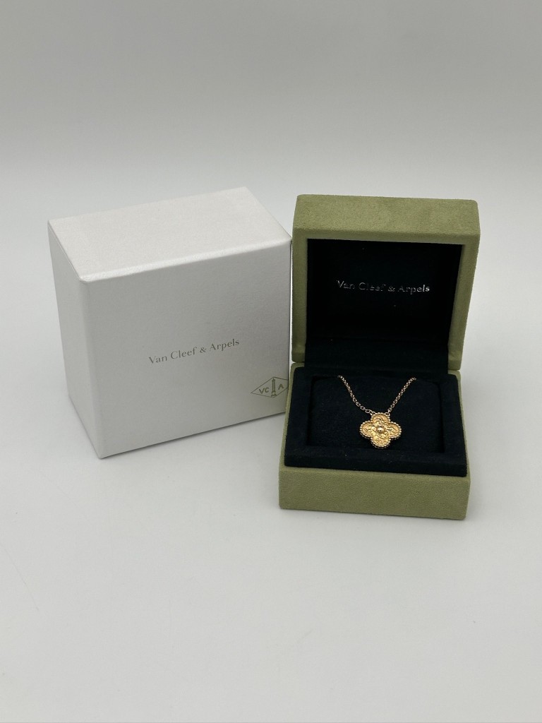 Van Cleef & Arpels Vintage Alhambra necklace