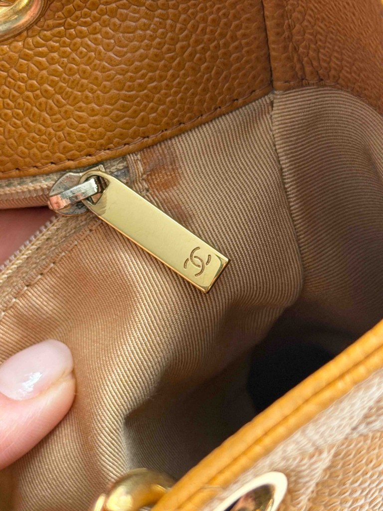 Torebka Chanel Petite Shopping Tote