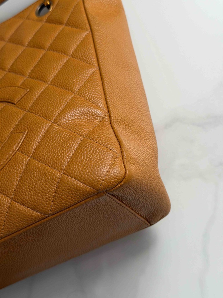 Chanel Petite Shopping Tote bag