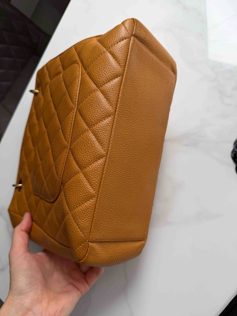 Chanel Petite Shopping Tote bag