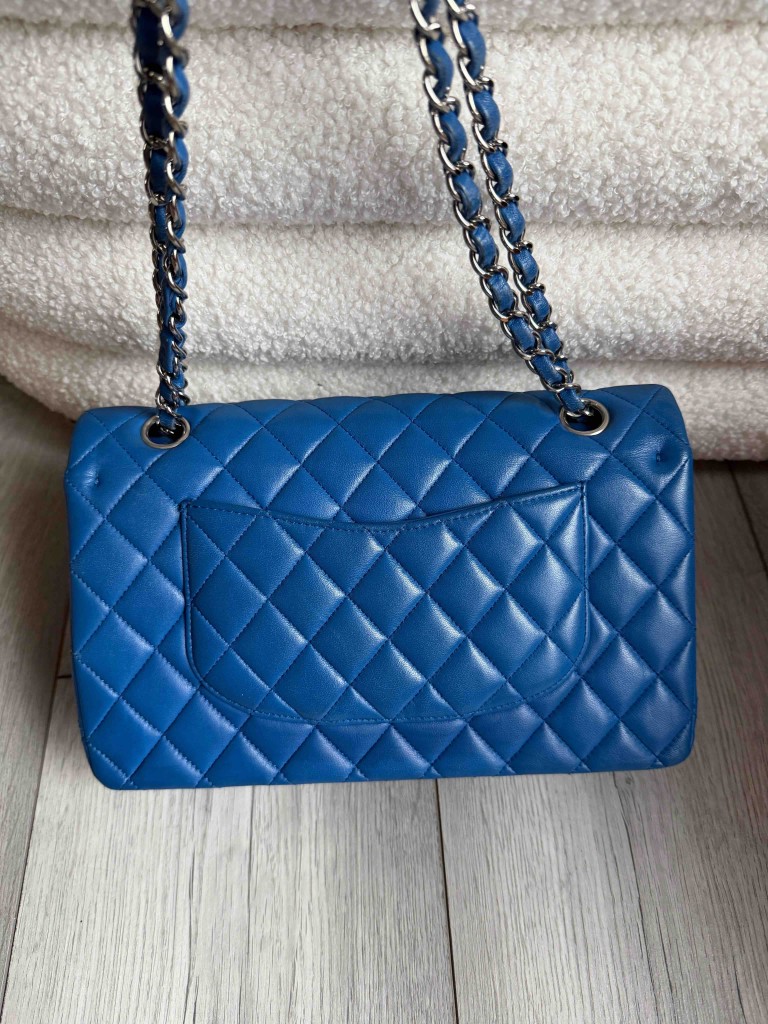 Chanel Classic Medium Double Flap torebka