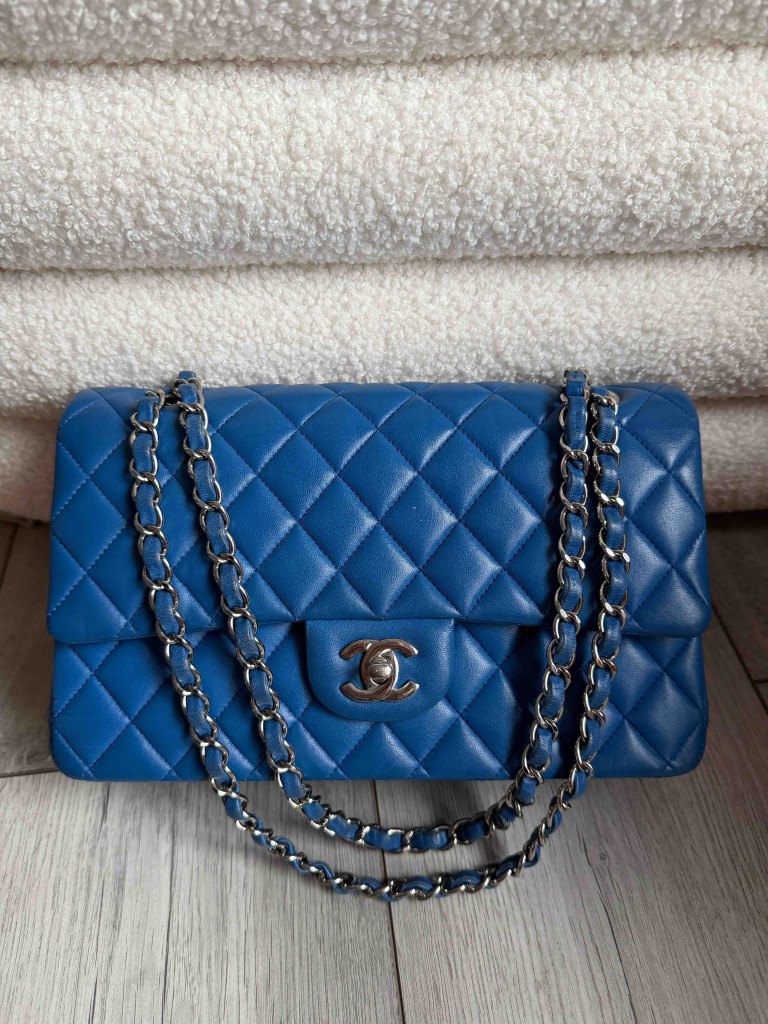 Chanel Classic Medium Double Flap torebka