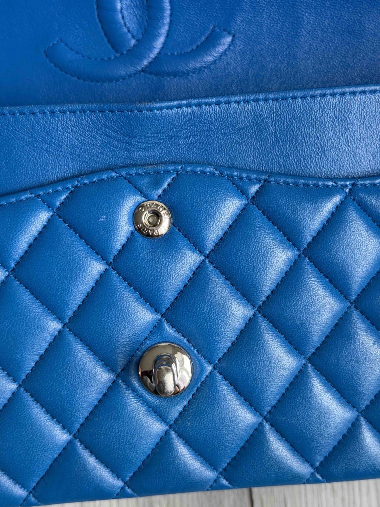 Chanel Classic Medium Double Flap torebka