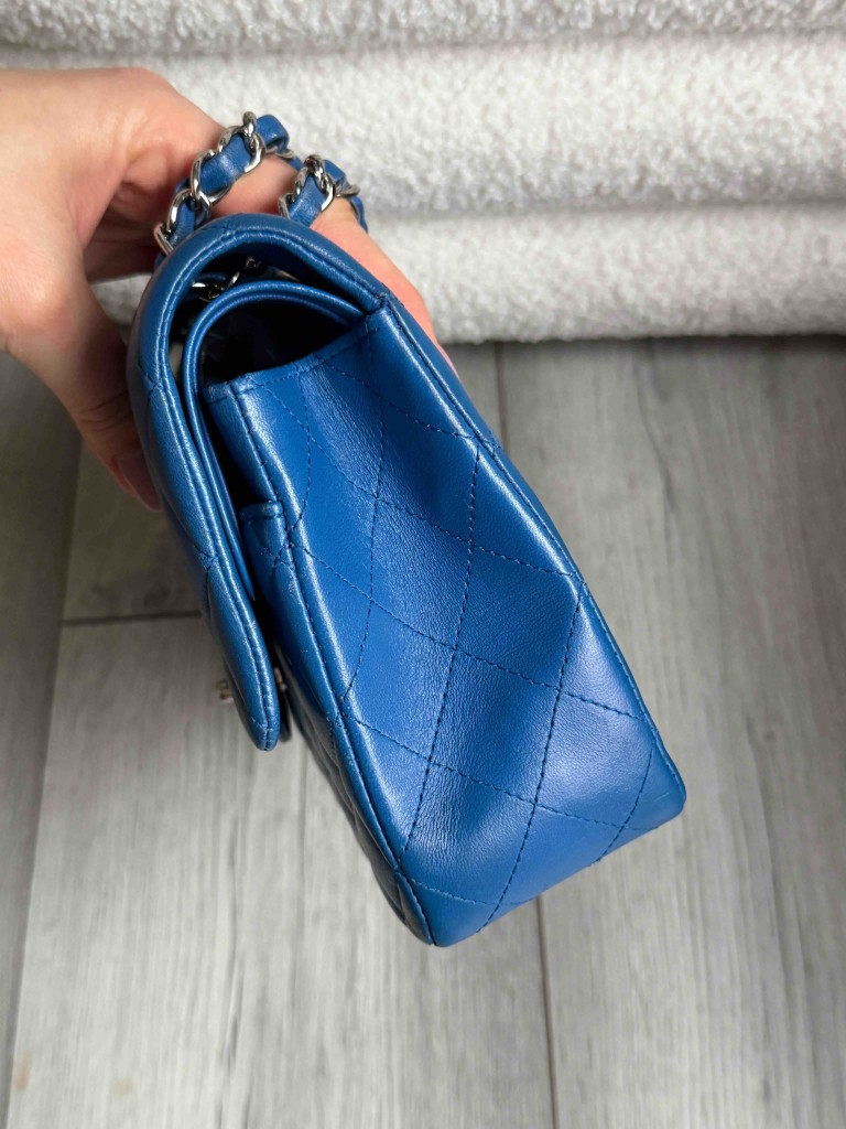 Chanel Classic Medium Double Flap torebka