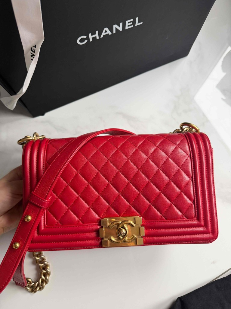 Chanel Boy Old Medium bag
