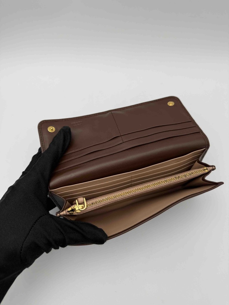 Prada portfel