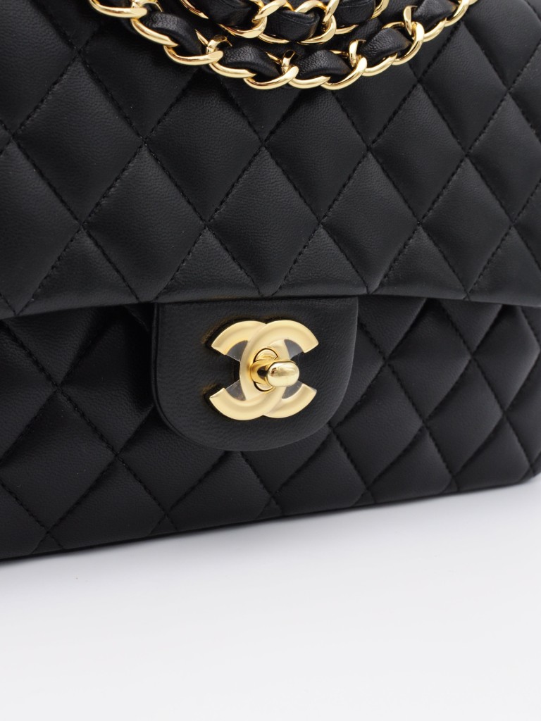 Chanel Classic Medium Double Flap torebka
