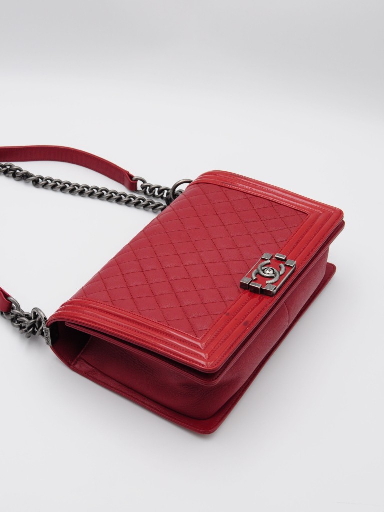Chanel Boy New Medium bag
