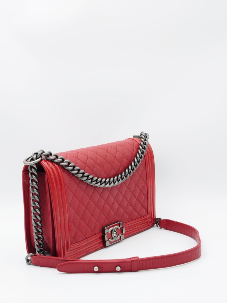 Chanel Boy New Medium bag
