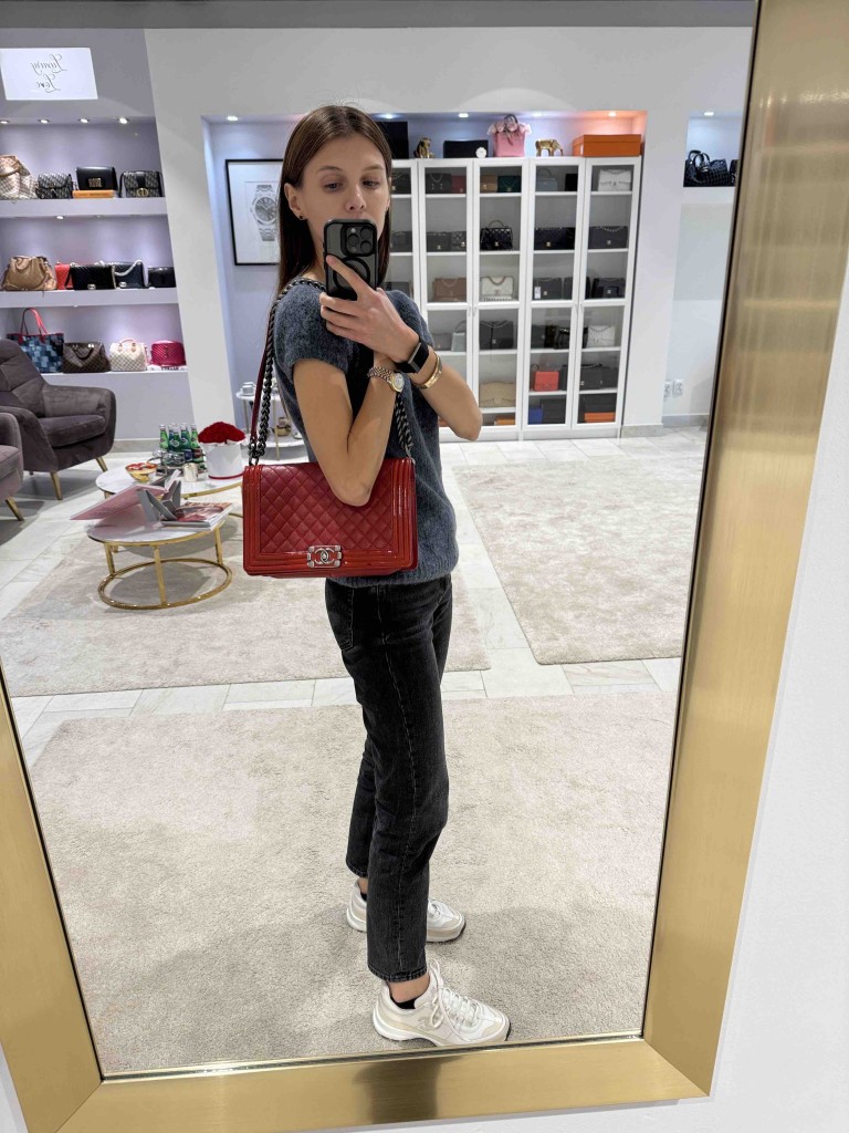 Chanel Boy New Medium bag