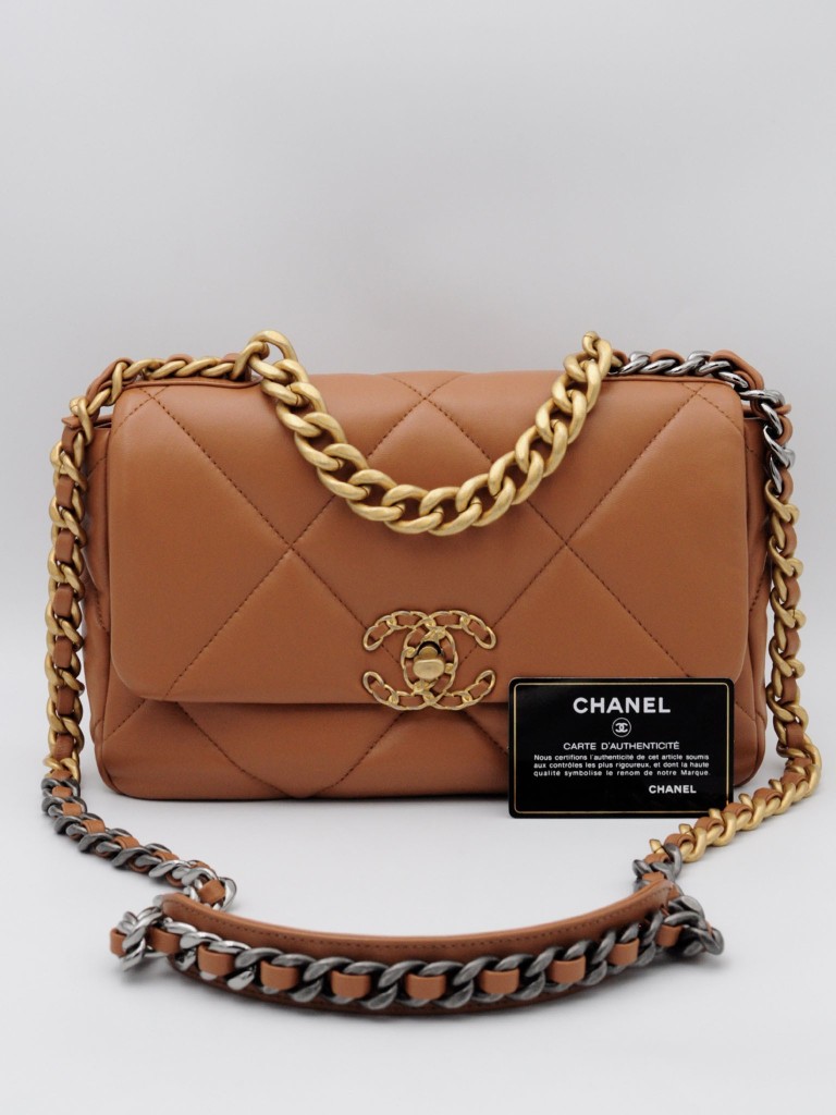Chanel 19 Small bag